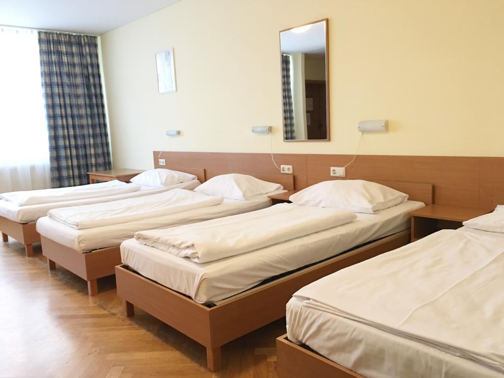 Hotel Geblergasse Vienna Luaran gambar