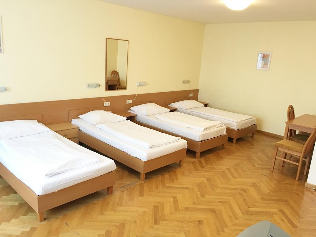 Hotel Geblergasse Vienna Luaran gambar